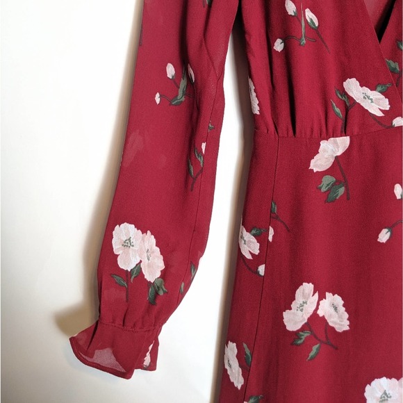 Reformation Red Floral Wrap Dress Size MP - Picture 8 of 11